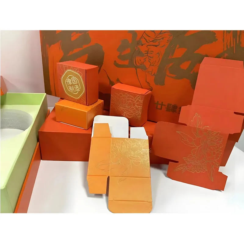 Cajas de regalo con diversos diseños estructurales