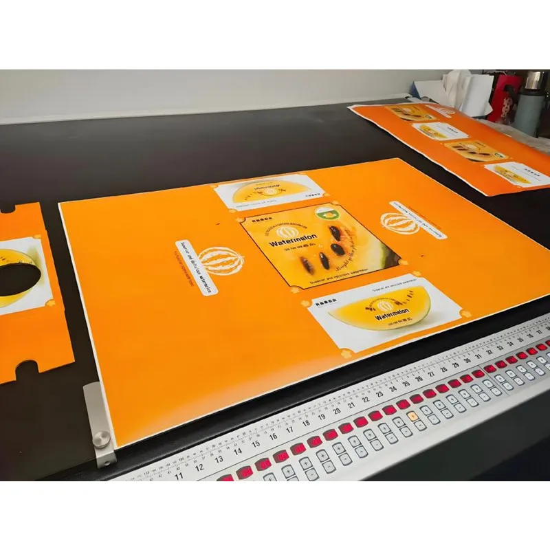 El proceso de producción de cajas de regalo.