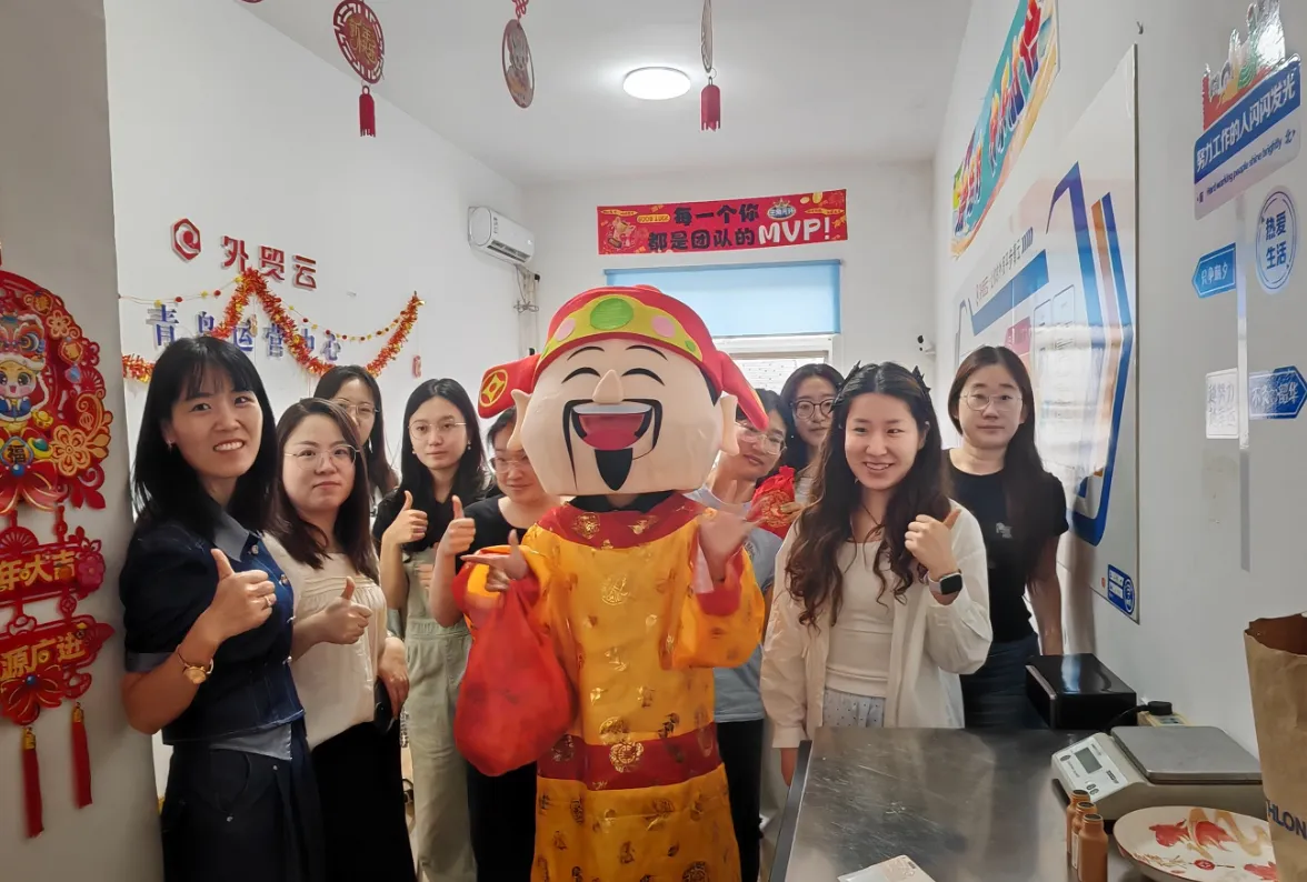 Zemeiji acelera el festival Dios de la Riqueza