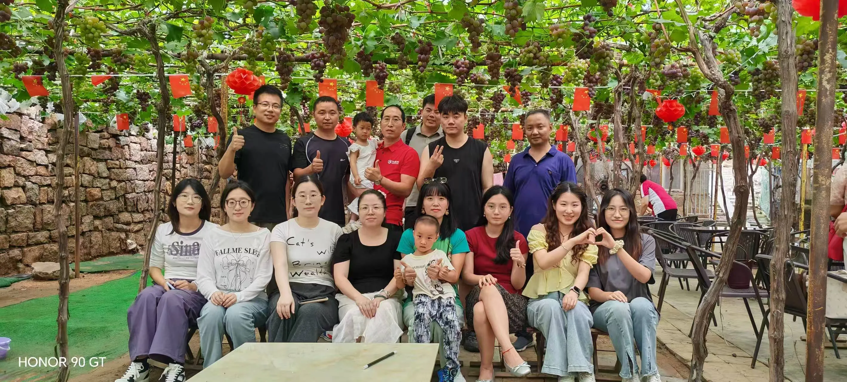 Un día de diversión y relajación para el personal de la empresa Zemeijia