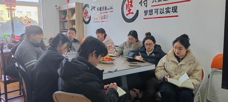 ¡De vuelta al trabajo! ZMJ Packaging reanuda sus operaciones completas después del Festival de Primavera